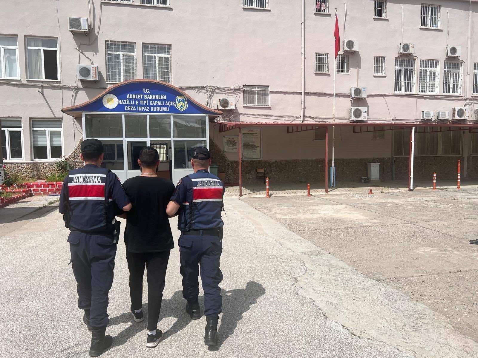 Jandarmadan aranan şahıslar operasyonu
