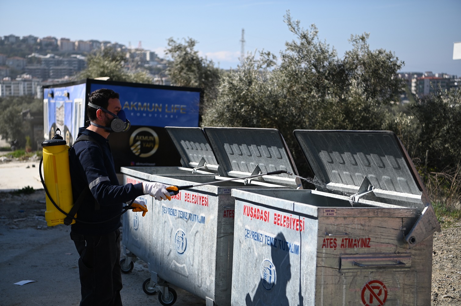 Kuşadası Belediyesi halk sağlığı için vektörel mücadelesini sürdürüyor