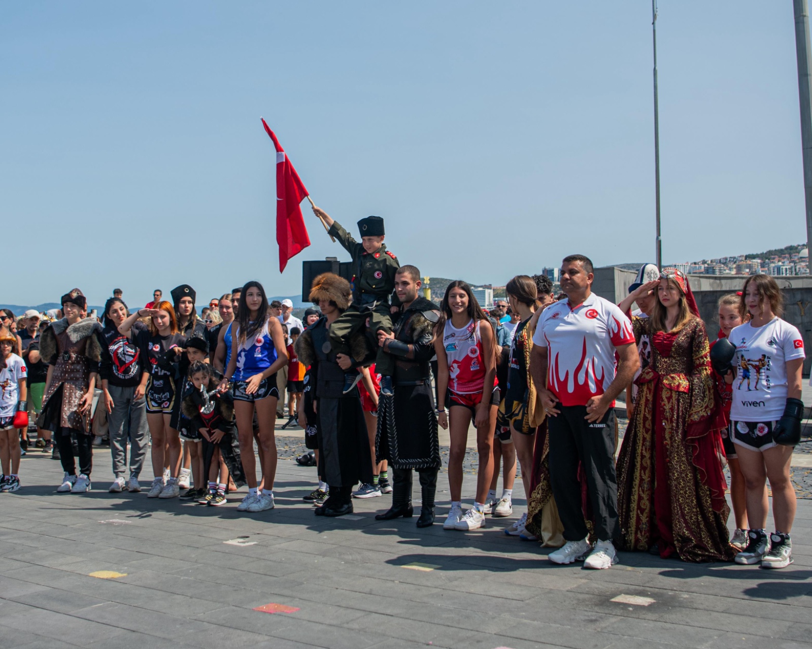 Kuşadası’nda 19 Mayıs coşkuyla kutlandı