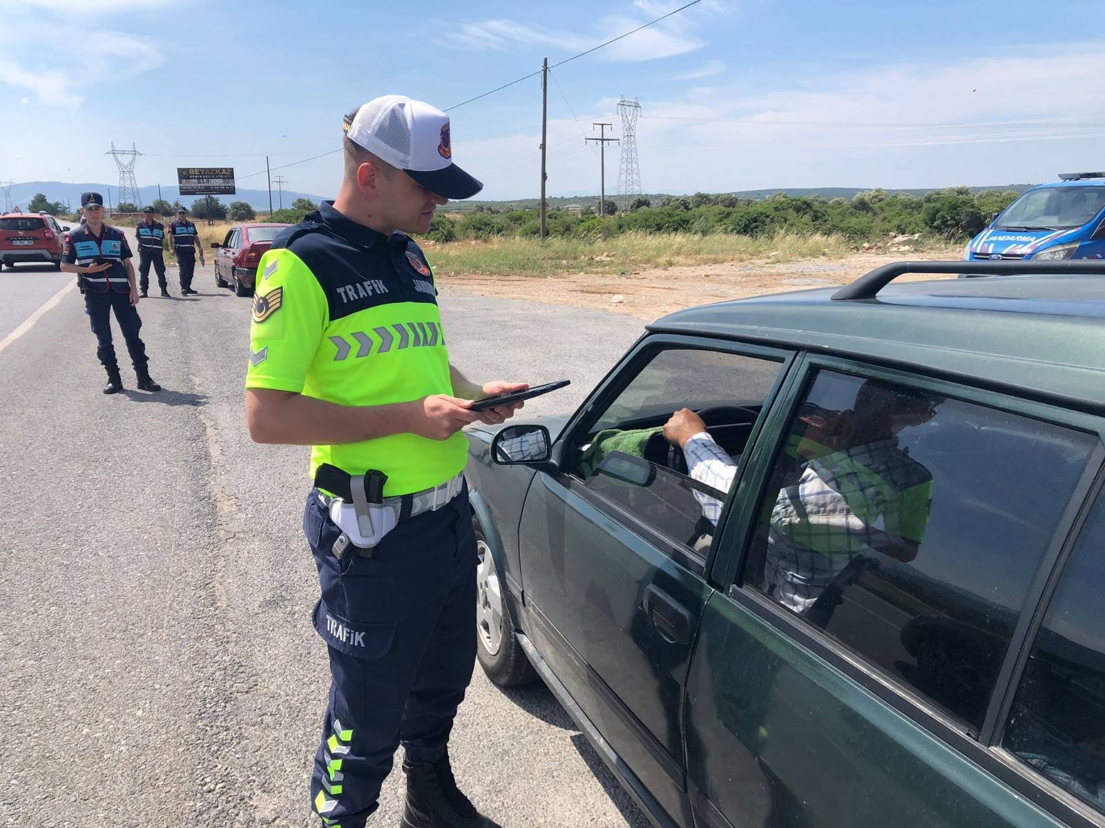 Aydın jandarmasından bayram öncesi trafik bilgilendirmesi