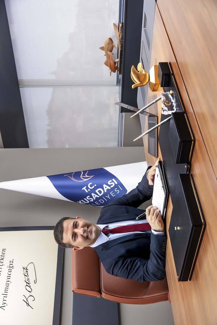 Başkan Ömer Günel’den Kuşadası’na dev hizmet kompleksi müjdesi