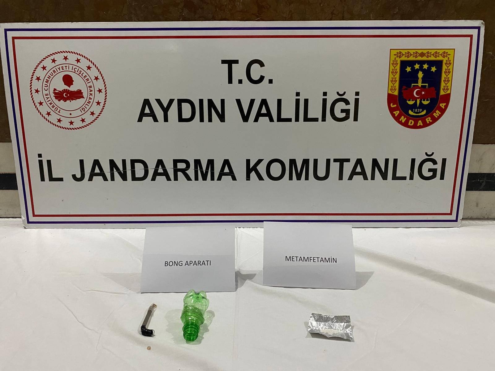 Şüpheli hareketleri ele verdi, uyuşturucuyla yakalandı
