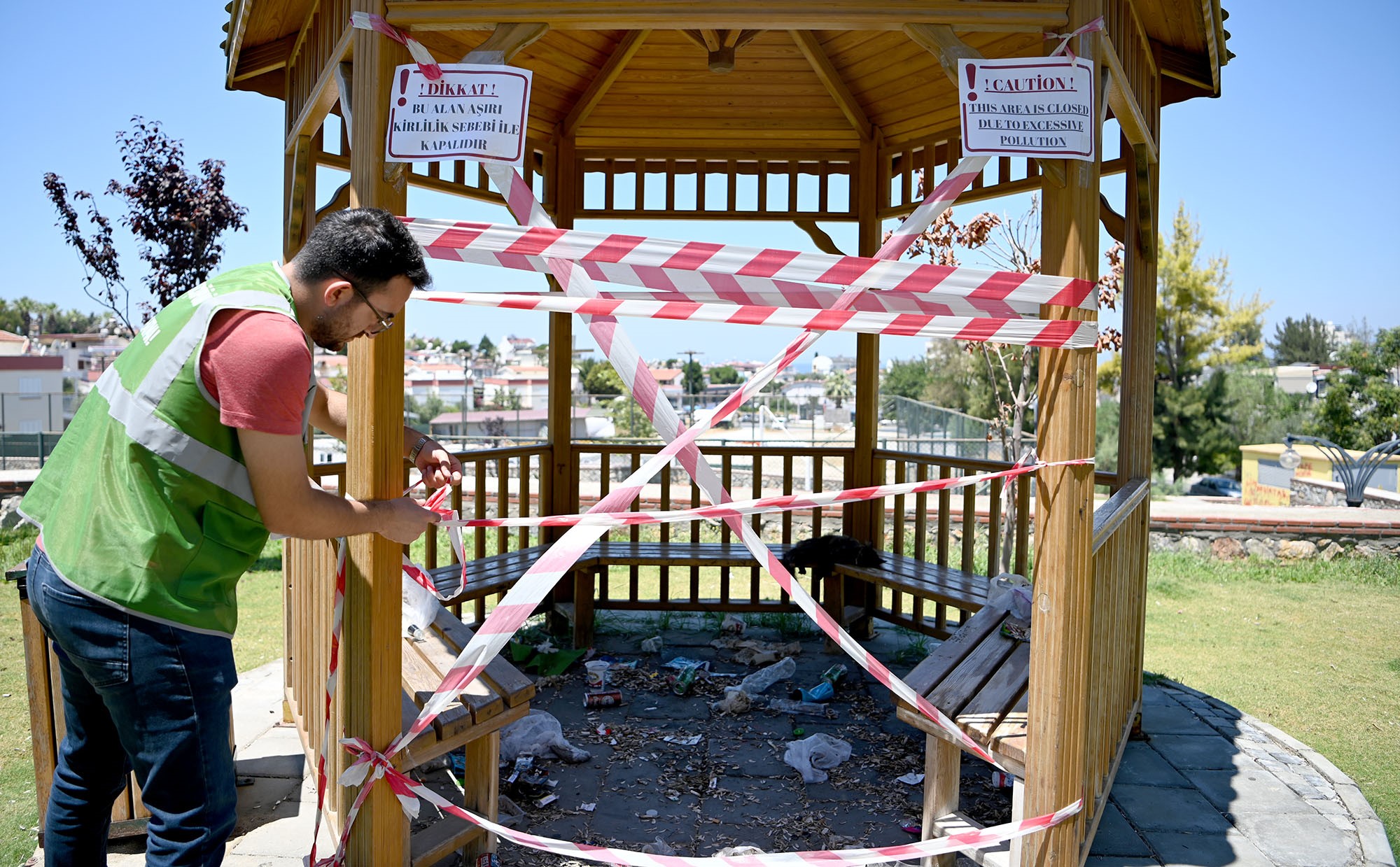 Kuşadası Belediyesi’nin temizlik çalışanlarından çevreye duyarlılık çağrısı