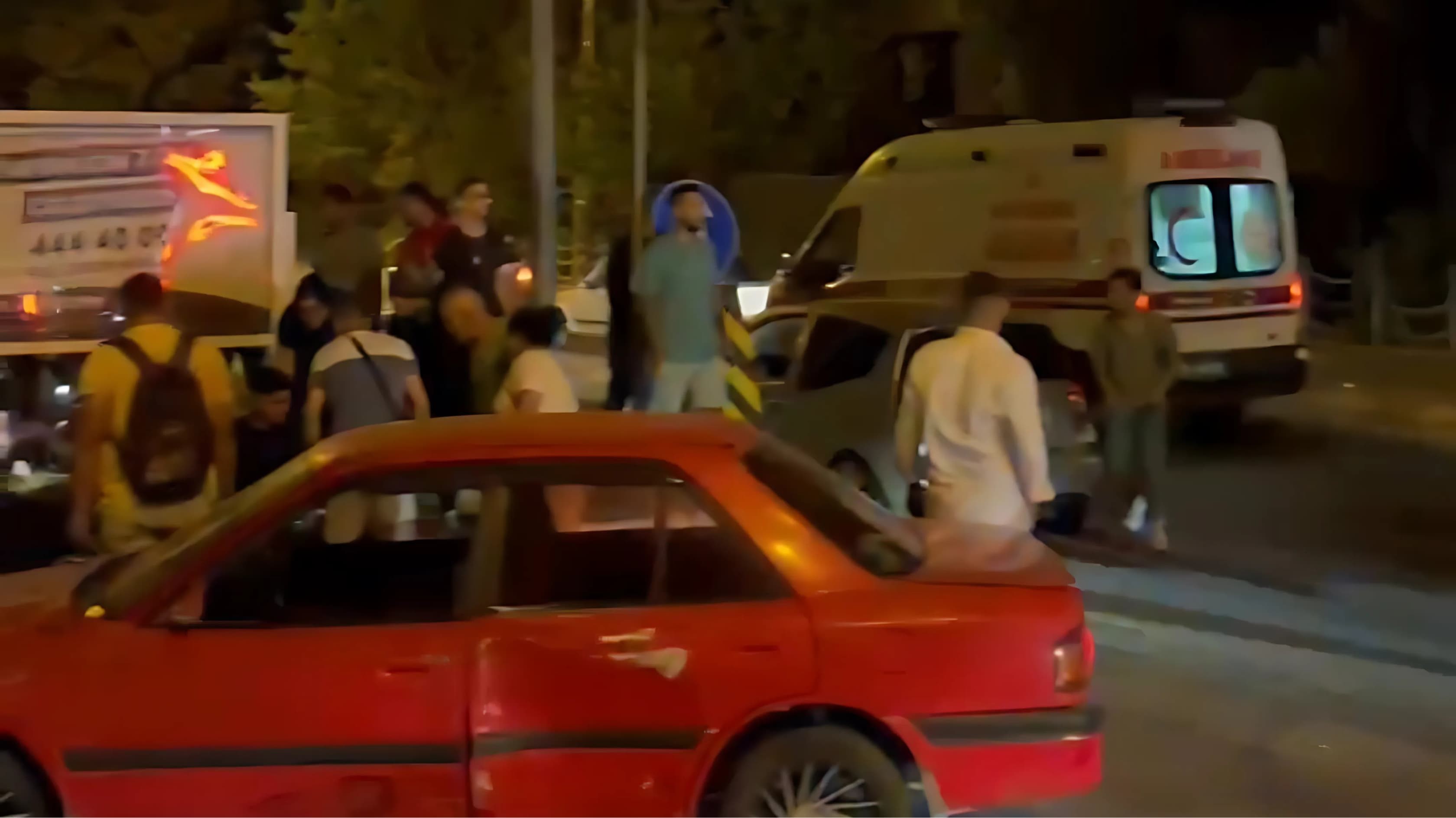 Otomobil ile motosiklet çarpıştı: 2 yaralı