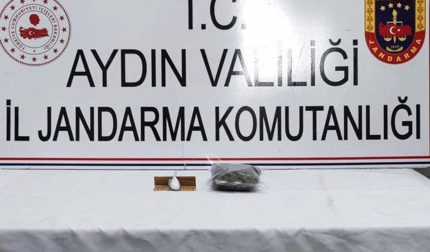 Durdurulan araçta uyuşturucu ele geçirildi