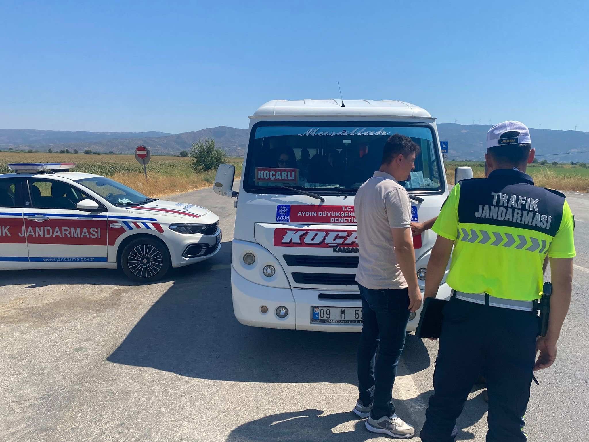 Yolcu minibüsleri denetlendi