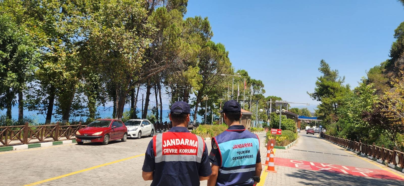 Jandarma ekipleri çevre ve orman yangınlarına karşı bilgilendirdi