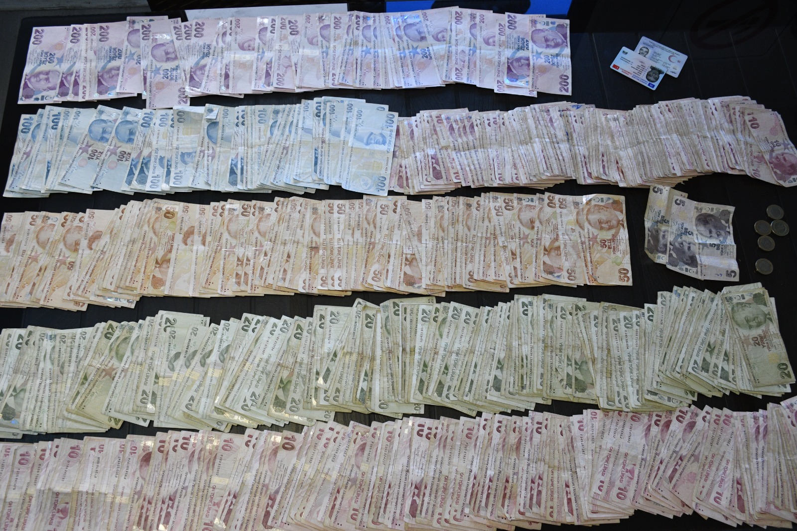 Kuşadası’nda zabıta ekiplerinden dilencilere geçit yok