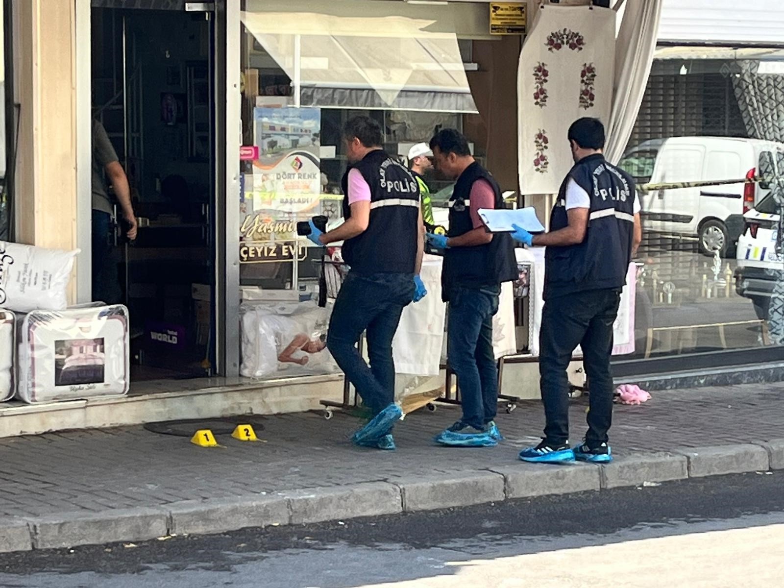 Polis memuru boşanma aşamasında olduğu eşine kurşun yağdırdı