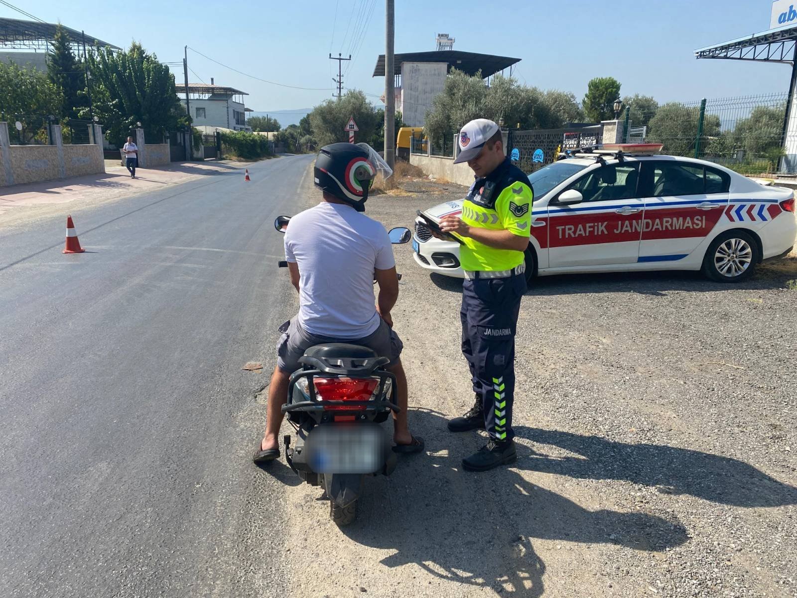 Motosiklet sürücülerine trafik bilgilendirmesi