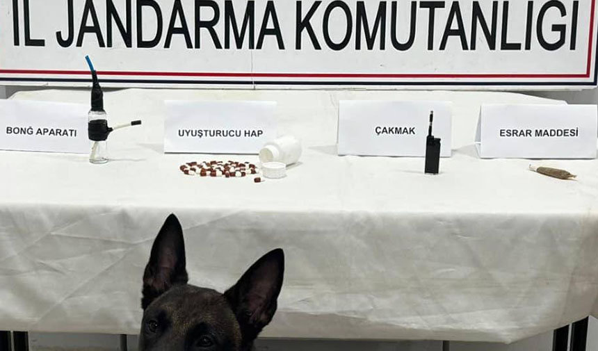 Durdurulan şüpheli araçtan uyuşturucu çıktı