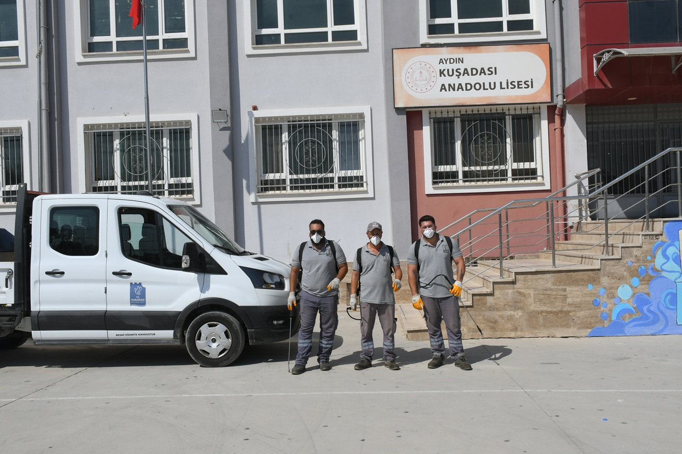 Kuşadası Belediyesi’nden okullarda hijyen mesaisi