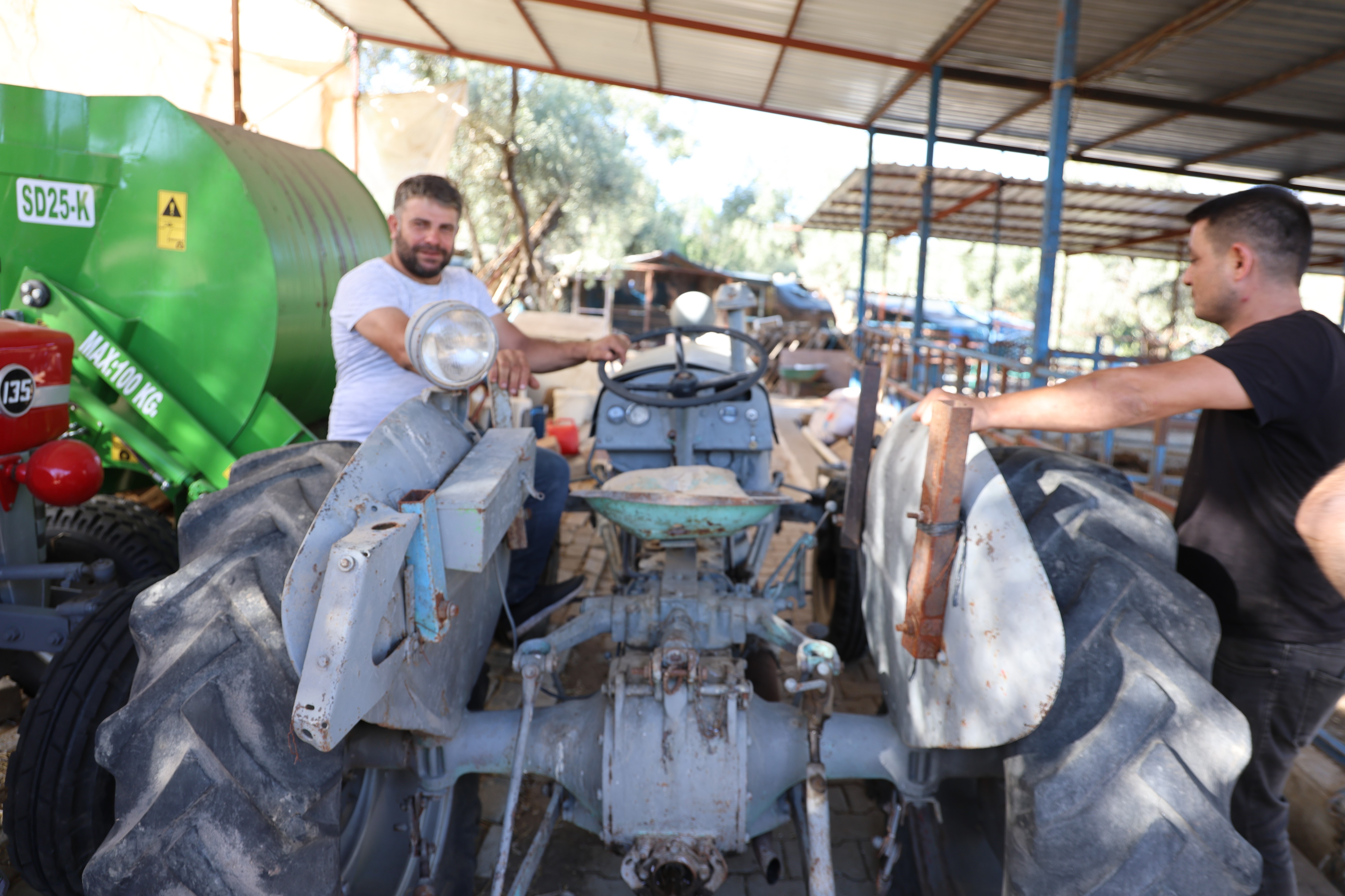 Ata yadigarı traktör 77 yıldır çalışıyor