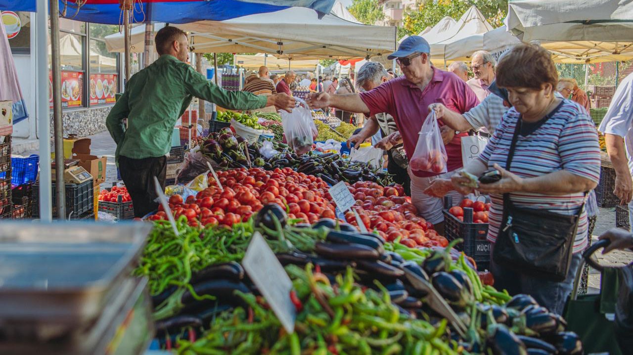 Üreticiden sofraya sağlıklı ürünler bu pazarda