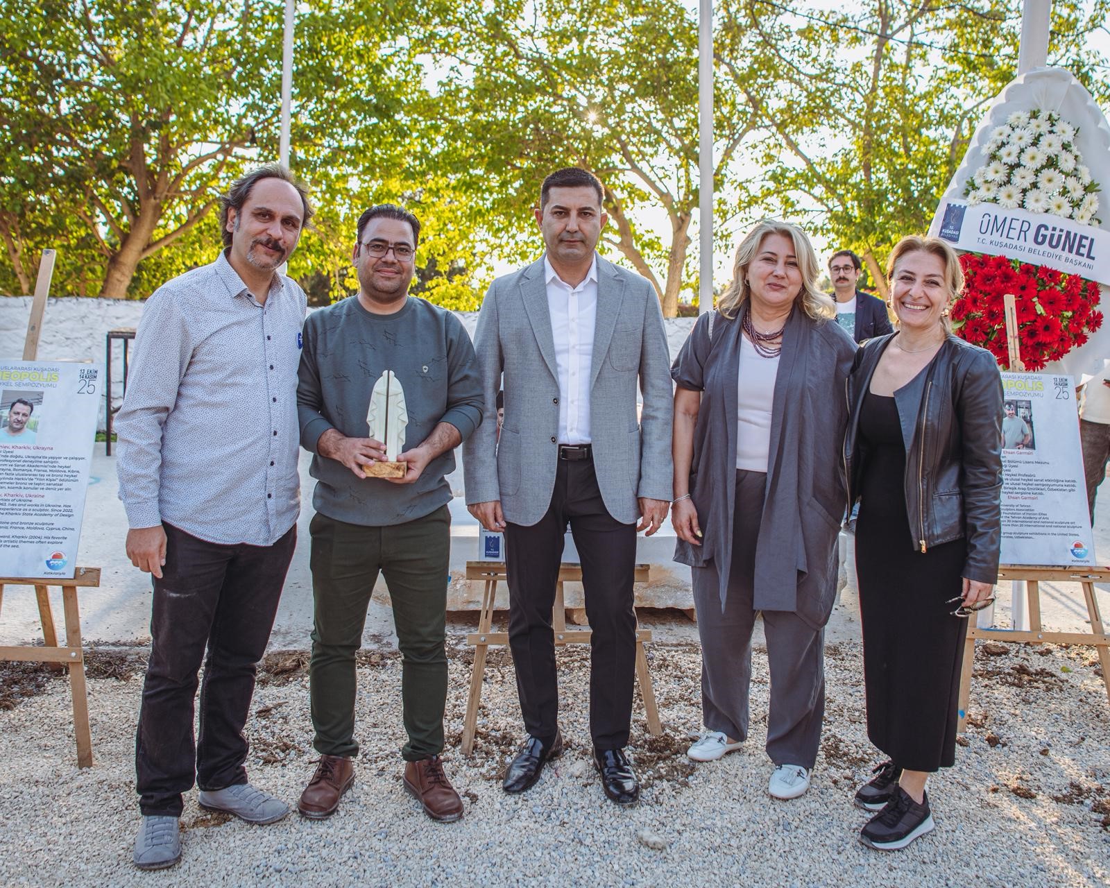 Uluslararası Kuşadası Neopolis Heykel Sempozyumu başladı