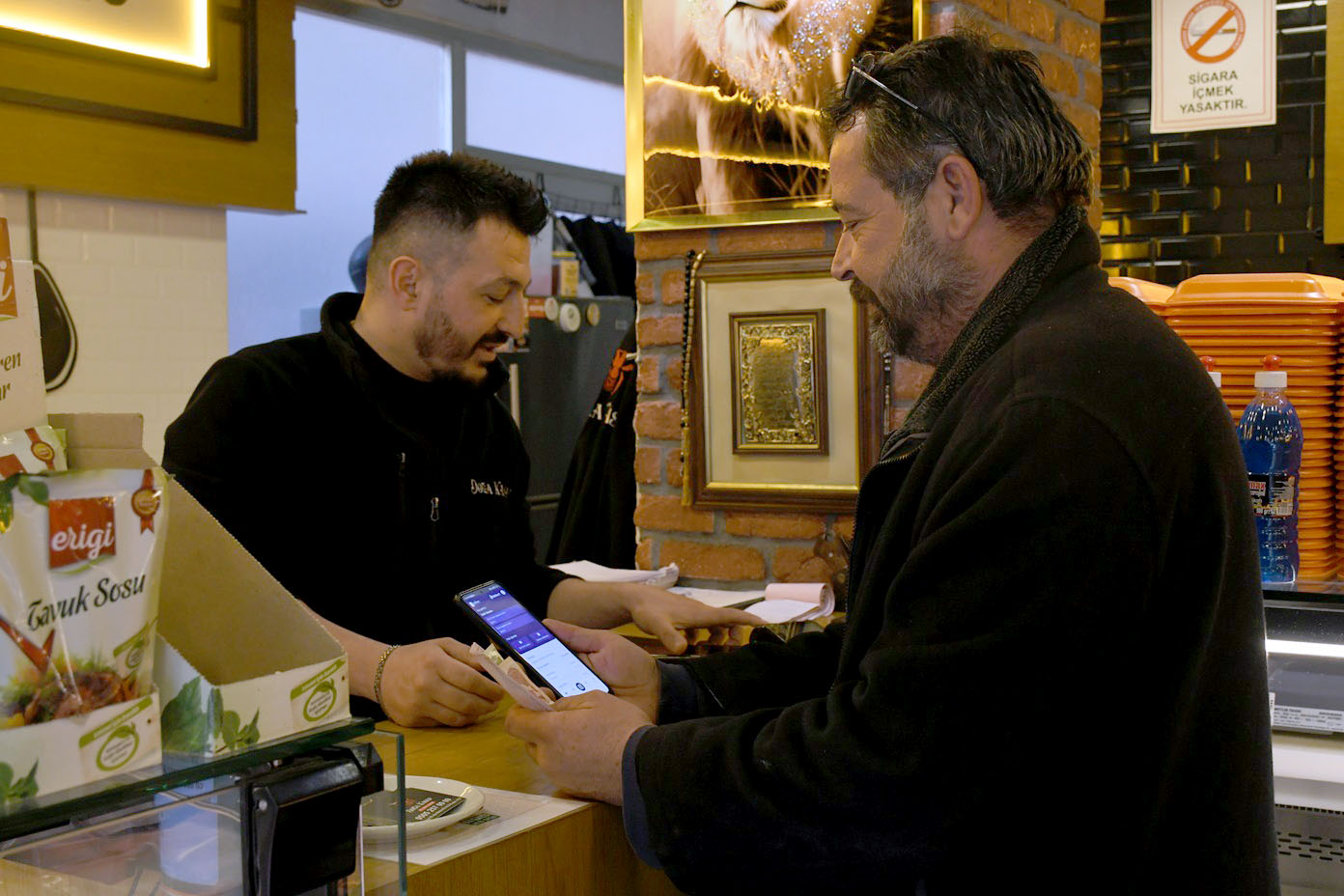 Kuşadası’nda Adalı Kart Ailesi giderek büyüyor