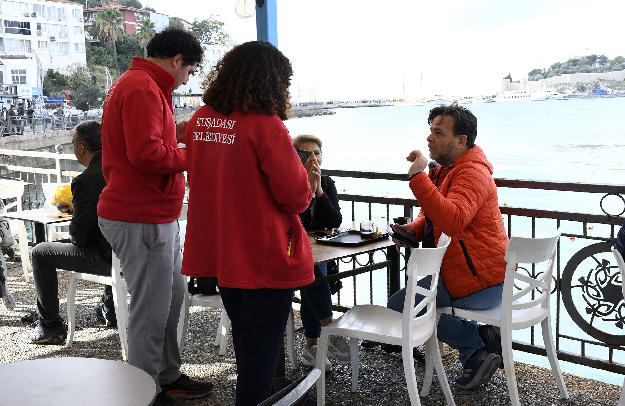 Kuşadası Belediyesi ile halk arasındaki köprü: Güvercin Masa