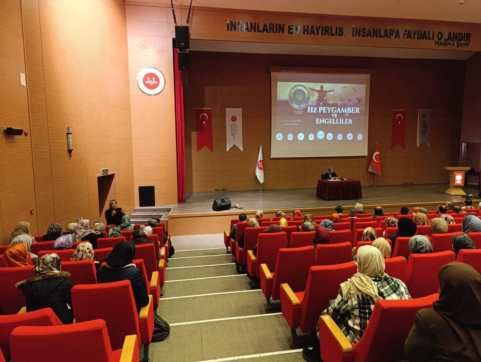 Aydın'da 'Peygamberimiz ve Engelliler' konferansı düzenlendi