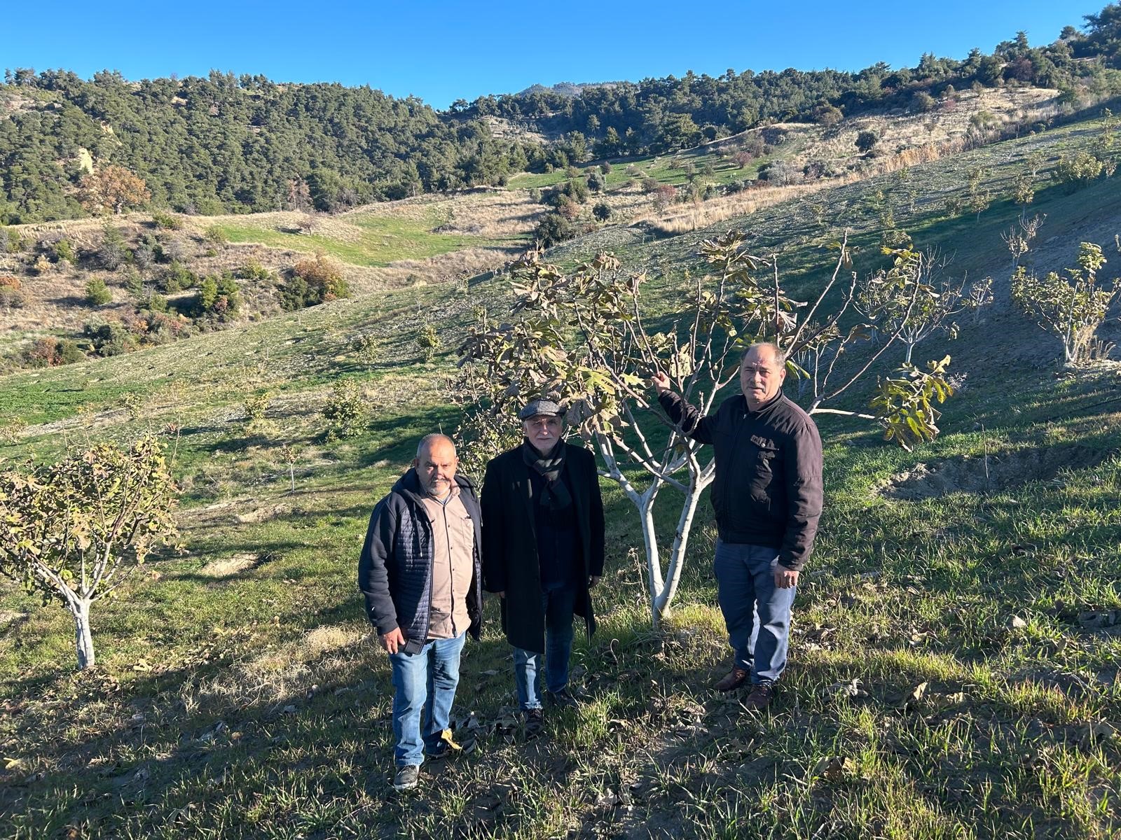 TBMM eski İdare Amiri Uzunırmak, yılların yorgunluğunu tarımla atıyor