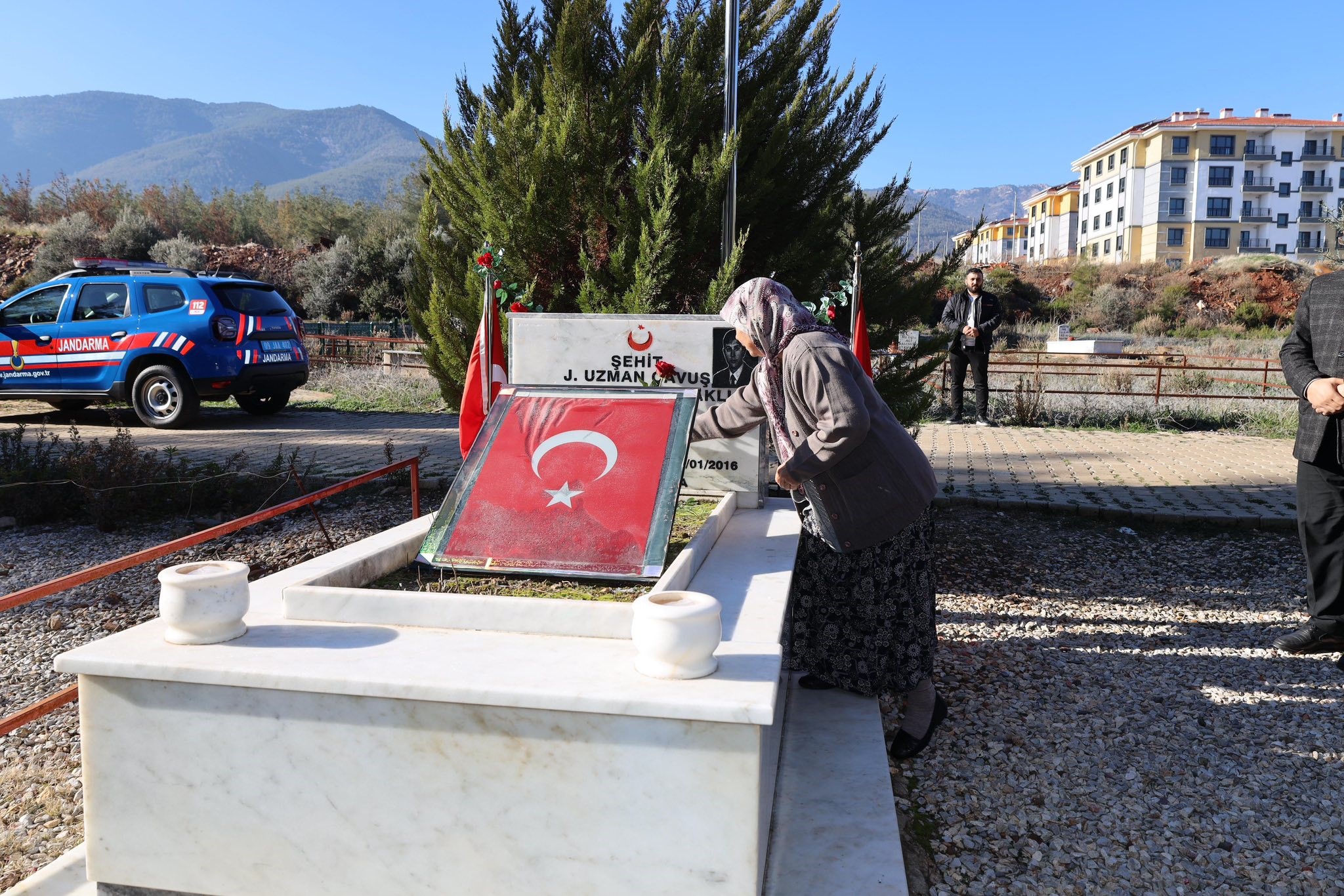 Karacasulu şehit Karabacaklı mezarı başında anıldı