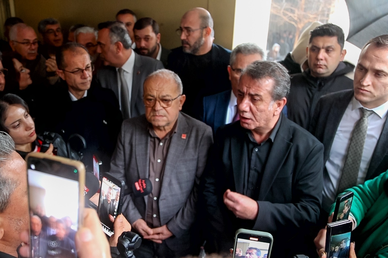 Başkan Yetişkin Çerçioğlu’na sordu: Paranız yok mu kredi kullanıyorsunuz?