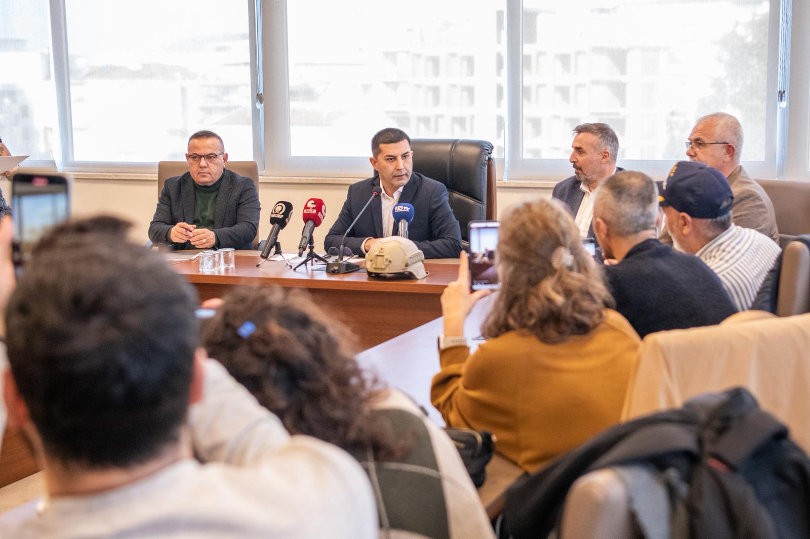 Başkan Ömer Günel: Bütçeden aldığı pay dev, ürettiği hizmet cüce