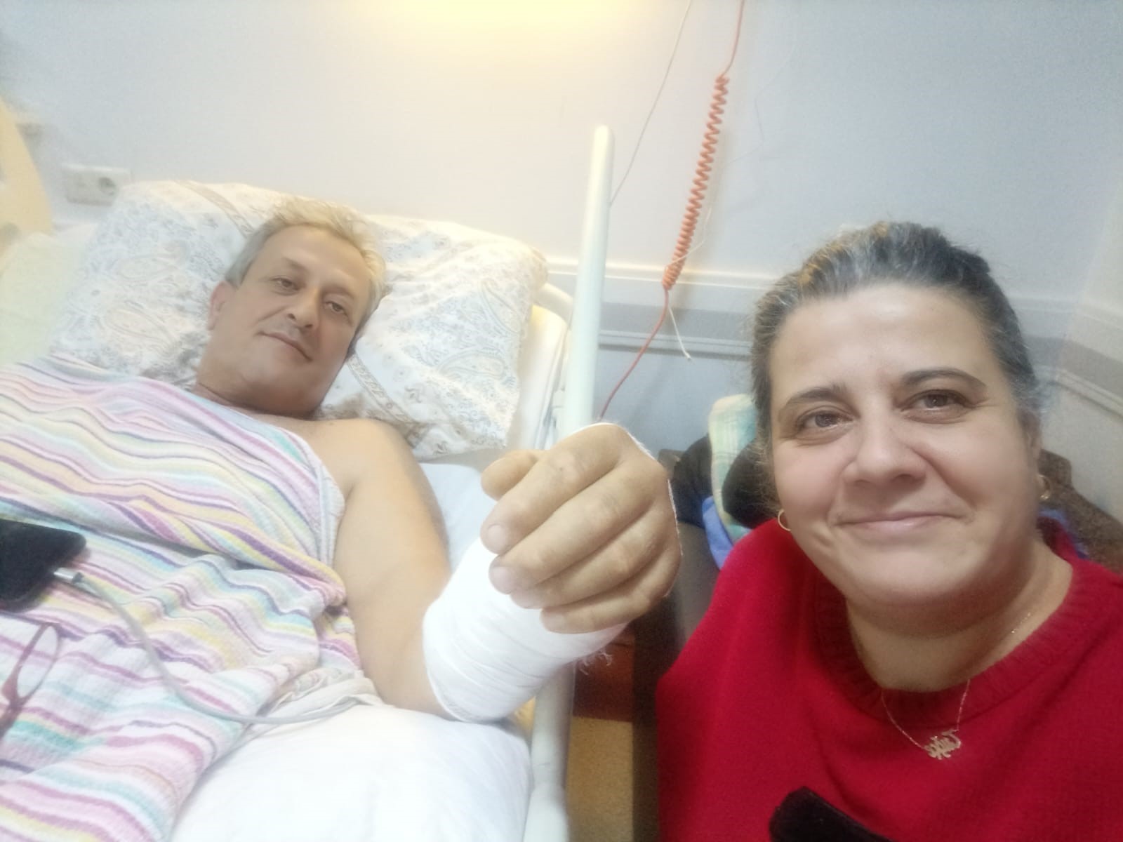 Doktorlar ‘yaşamaz' dedi, eşinin desteği hayatta tuttu