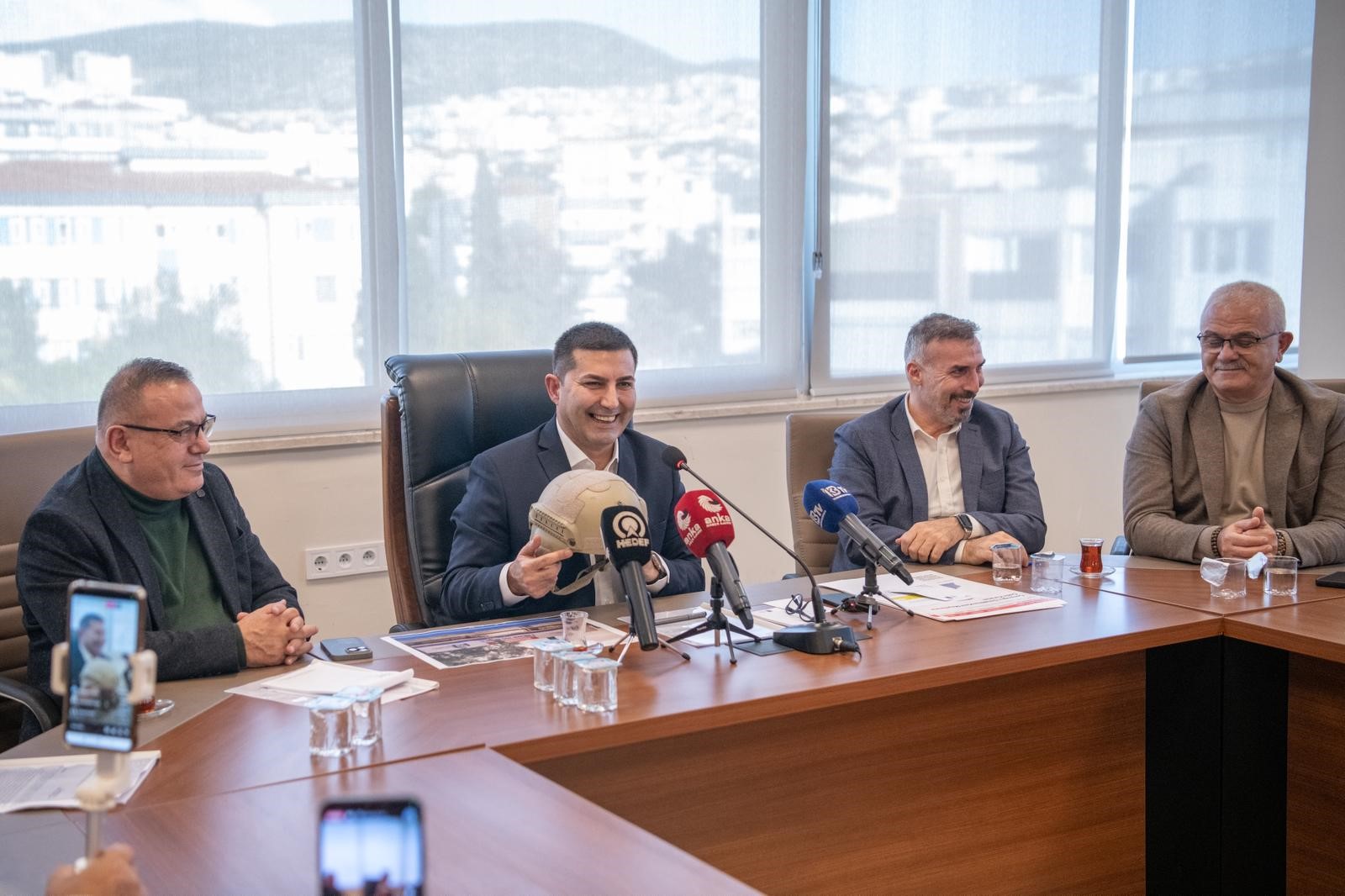 Başkan Günel: Bu binaya zorla gelmedik