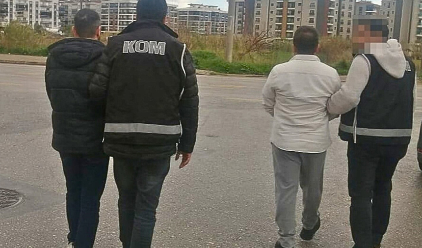 Aydın'da irtikap operasyonu: Seri numaralı alınmış paralarla yakalandılar