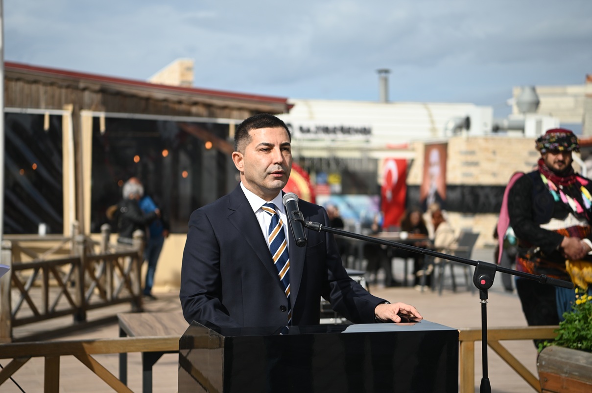 Atatürk’ün Kuşadası’na gelişinin 102’inci yıl dönümü coşkuyla kutlandı